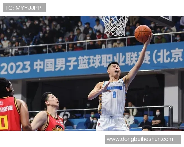 方硕的篮球之路：从青涩少年到CBA明星的奋斗历程与成长故事